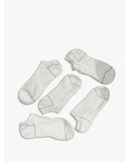 Multiple pairs of Versus Cushioned Training Ankle Socks in white.